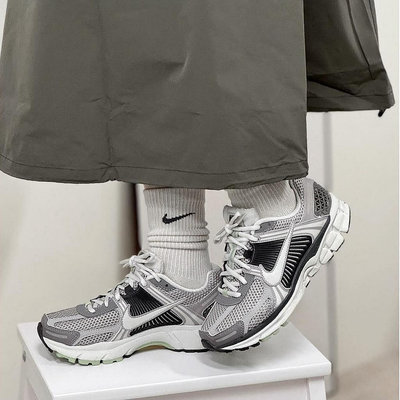 【明朝運動館】Nike Air Zoom Vomero 5 灰黑色 復古 男女同款 慢跑鞋 韓版 FB8825001耐吉 愛迪達