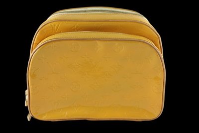 飛馬當舖 售 Louis Vuitton LV 後背包 漆皮 壓紋 黃色 8成新 (C330)