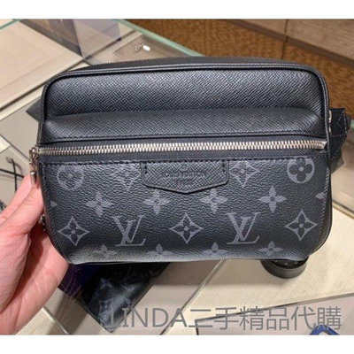 LINDA二手精品代購 LV 路易威登 OUTDOOR 黑灰老花 男生 腰包 胸包 斜挎包 M30245 現貨