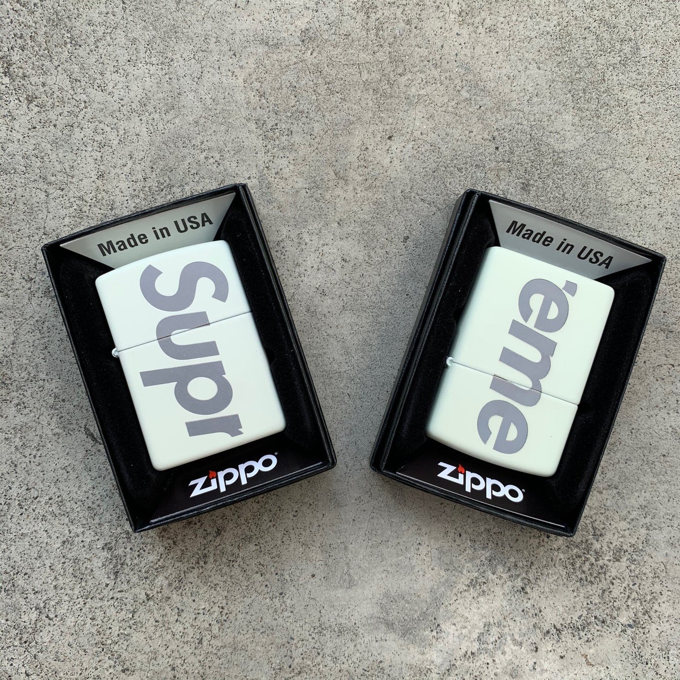 LimeLight 2020 S/S Supreme️ Glow in the-Dark Zippo️ 夜光