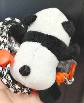 熊貓玩偶背夾手機掛繩  防丟失手機背夾 可斜跨可伸縮背帶