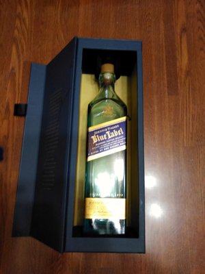 Johnnie Walker Blue Label 約翰走路藍標空酒瓶(750ml)附硬盒裝
