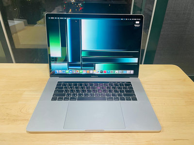 台中 2017年 MacBook Pro 15吋 i7 (2.9) 16G 512G 銀色 367次