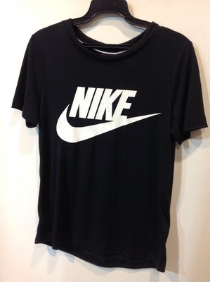 Nike 女款 短袖上衣 運動上衣 T恤 黑底 白勾 簡約風