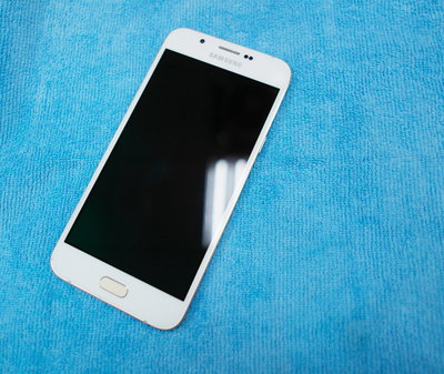 Samsung Galaxy A8  金色 2016年 32G  9成新 單手機 已更換全新電池