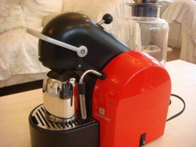 nespresso膠囊咖啡機 可打奶泡一機抵二機