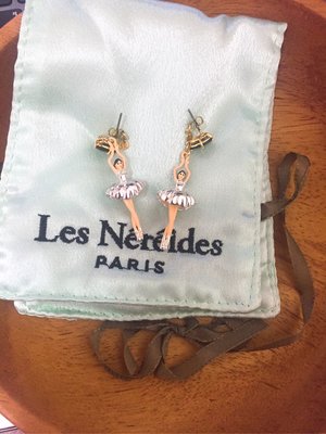 二手｜法國🇫🇷 Les Nereides巴黎 芭蕾女伶耳環一副 銀色 （含收納袋+品牌收納盒）