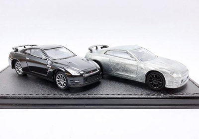 【秉田屋】瑕疵 Greenlight Nissan 日產 GT-R GTR R35 First Cut 黑/銀 1/64