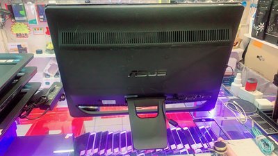 『皇家昌庫』ASUS 華碩 桌上型電腦 All in one RAM 2GB ROM 500GB Win7 四核心