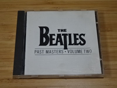 《啟元唱片》披頭四合唱團 BEATLES  精選輯2 PAST MASTERS VOLUME TWO 進口版,輕微細紋