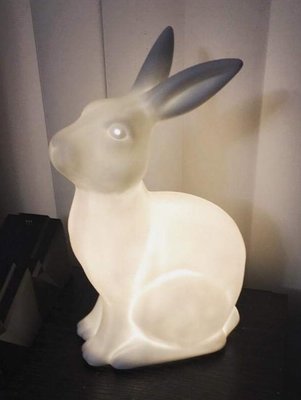 7579c 歐洲進口  歐式優雅兔子小白兔兔會發亮會發光插電床頭燈客廳夜燈燈飾台檯燈泡花園庭園房間裝飾品擺件送禮品