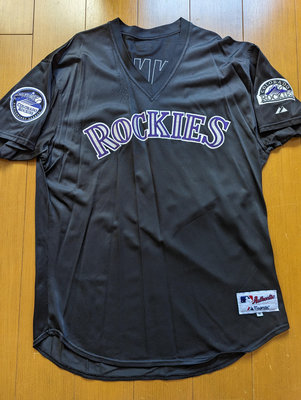 2001美國職棒大聯盟MLB科羅拉多洛磯隊Gary Bennett的Game Used Jersey實戰球衣，臂章為球團成立10周年紀念，含球團官方認證書
