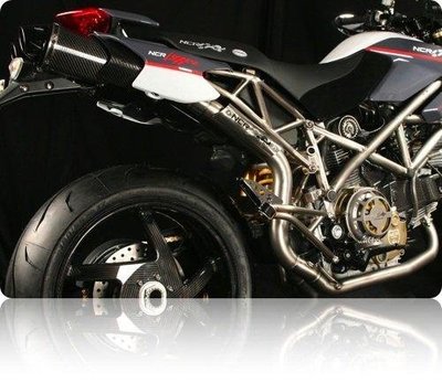 DNS部品 Ducati NCR Hypermotard 1100 / Hypermotard 1100 S 碳纖維雙尾管 排氣管