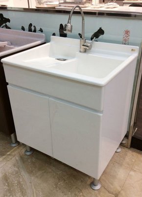 白色固定板76公分人造石洗衣槽+檯面式龍頭(德浦藝術廚浴家具)