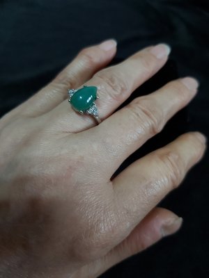 台灣藍寶女戒指  水滴型  2.5 克拉   透光  自選原礦  親自研磨  活動戒圍