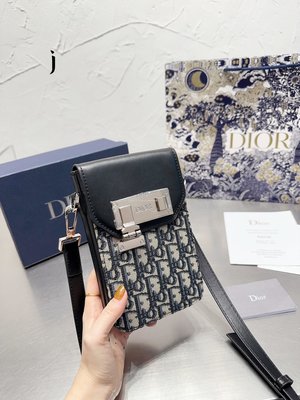 熱銷特惠迪家 Dior homme 老花相機包 手機包 單肩斜挎包 通勤包 設有卡位 19 12cm明星同款 大牌 經典爆款