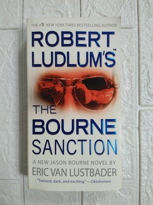 【雷根5】Robert Ludlum's The Bourne Sanction#360免運#8成新#OF338#有書斑