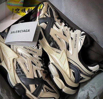 空姐副業BALENCIAGA巴黎世家 Track 2.0網眼 輕便 低幫 老爹鞋 女款 米白黑  568615