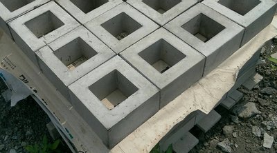 空心磚 一口磚 本色 水泥製品(長19寬19厚10cm)可作多種用途(ex：收納架、花盆...)簡約自然純樸工業風