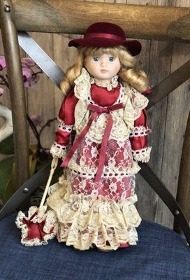 歐洲陶瓷精緻古董娃娃 陶瓷洋娃娃 稀有珍藏 復古收藏 歐洲經典宮廷造型洋娃娃 手工蕾絲 [玩泥巴]