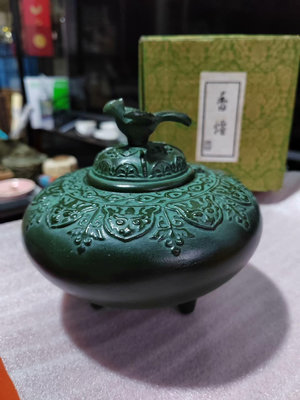 日本精美浮雕銅香爐，日本回流，精美浮雕銅香爐，蓋子鳳凰齋，浮
