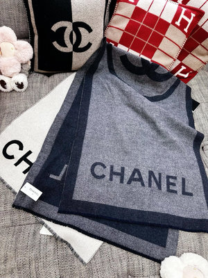 Chanel香奈兒深灰色大logo羊絨圍巾大披肩也適用于家具