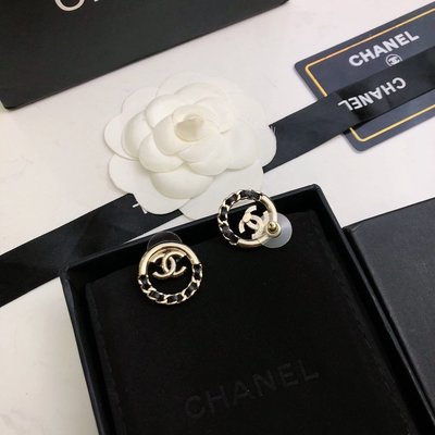 【二手正品】 Chanel香奈兒 經典Logo 復古圓形鏤空皮穿雙C耳環