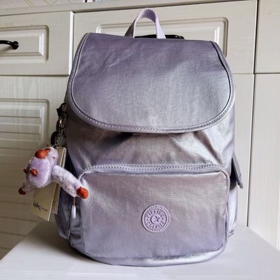 現貨Kipling 猴子包 金屬紫 K12505/K15635 掀蓋拉鏈輕量雙肩後背包 旅行 中號 防水明星同款熱銷