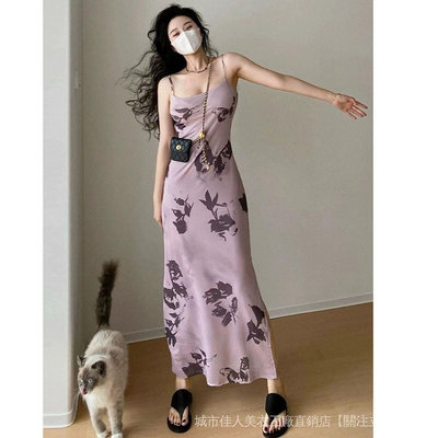 新款夏季性感女人味紫色印花連衣裙修身收腰包臀弔帶裙開衩長裙子 FKYA