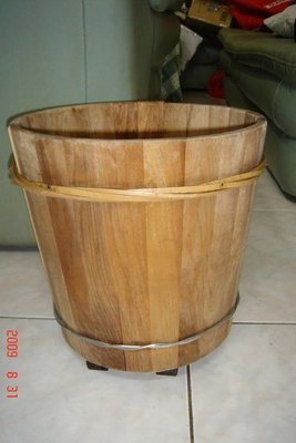 珍藏台灣古早檜木製作的老飯桶----珍藏記憶