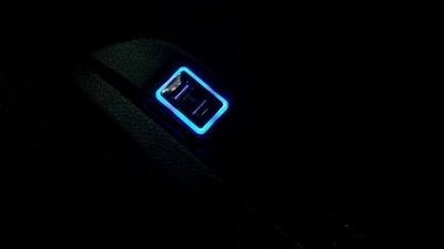 (柚子車舖) 豐田 2017-2020 SIENTA 正廠車美仕套件 2.1A 雙孔 USB 充電座 a