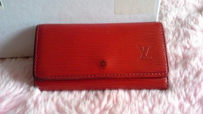LV 100%真品 紅色 EPI  鑰匙包(特價品)