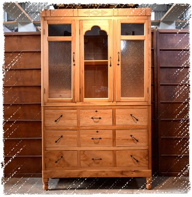 ^_^ 多 桑 台 灣 老 物 私 藏 ----- 大方俐落的台灣老檜木玻璃櫃
