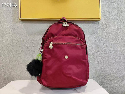 小Z代購#Kipling 猴子包 質感紅色 加厚材質 輕量雙肩後背包 背面可插行李箱 獨立筆電夾層 大容量 旅行 中大號 防水
