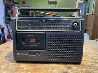 日本三洋古典手提收音機  日本製  sanyo收音機