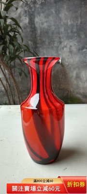 老玻璃花瓶1個    七十年代左右老玻璃花瓶玻璃花插，高29