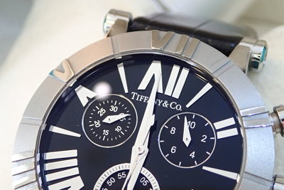 Tiffany&amp;Co ATLAS系列 36mm黑色三眼鱷魚壓紋石英錶