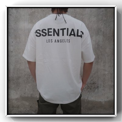 【熱賣精選】fog essentials LA洛杉磯限定款 黑白灰 反光字母印花 T恤短袖Tee