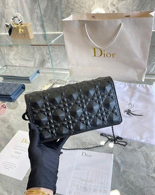 新款熱銷 新款 Lady DIOR 鑽石藤格紋 鏈條包 單肩側背包 黑色手拿包 三個包 獨家實拍明星大牌同款服裝包包