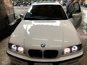 新店【阿勇的店】BMW E46 98~01 十月改款前  4門 一體式黑框光圈魚眼大燈 E46 大燈 有馬達 款
