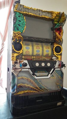 日本原裝下架機台(魔物獵人-月下雷鳴2014年出)slot 斯洛大型電動玩具機台遊戲機(拉霸)娛樂聲光效果讚.遊戲刺激