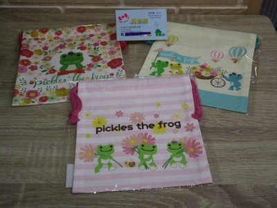 婕的店日本精品~日本帶回~pickles the frog青蛙日本製棉質縮口包束口袋