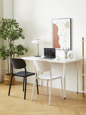 現貨熱銷-化妝椅子輕奢家用實木餐椅現代簡約凳子靠背北歐臥室塑料書桌椅