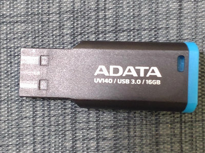 ADATA 16G USB 3.0 隨身碟 (二手良品)