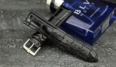 19mm 20mm 21mm 22mm  超透氣涼爽黑色進口皮料壓帝王鱷魚皮紋海亦施風格真皮＋矽膠複合式代用錶帶防水錶帶