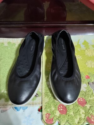 Easy Spirit 活力舒適 休閒鞋 包鞋 真皮 平底鞋 黑色 35碼 1680
