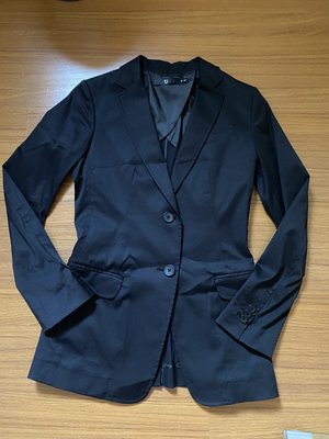 Uniqlo+J黑色西裝外套