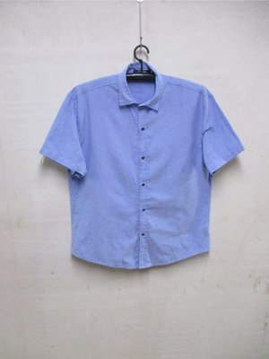 [23貨倉]男-二手CBK淺藍短袖襯衫!!請勿議價!標多少算多少!