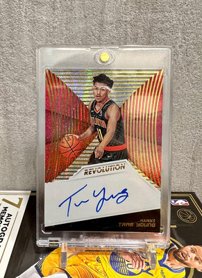 Trae Young 2018-19 Revolution rookie auto 吹羊革命新人卡面簽