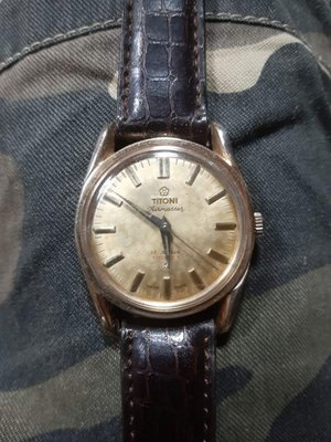 1960s梅花麥TlTONl古董錶，手上鏈，厚包金 百分百原裝機芯，原裝殼，原裝龍頭，原裝面盤